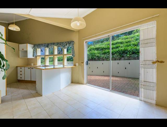 5 BEDROOM HOUSE FOR SALE IN WORLD'S VIEW